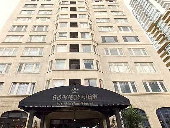 3rd image of 360 W Ocean Blvd APT 1107