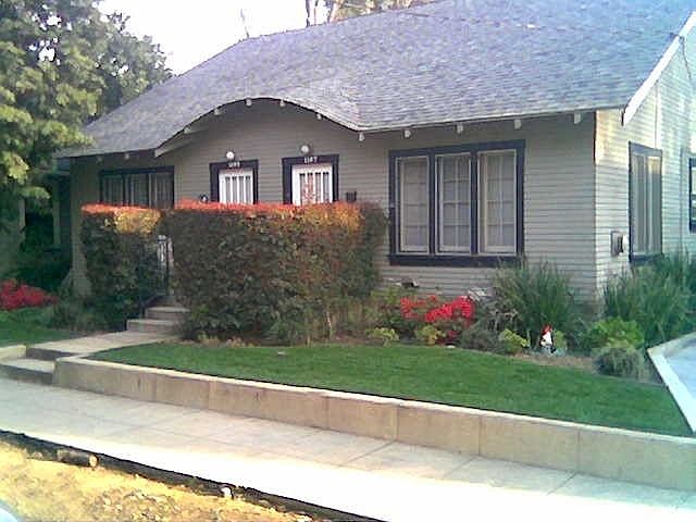 1109 Oxley Street