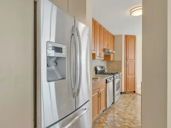 7004 Blvd East image 7 of 39