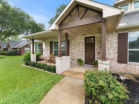 5th image of 14910 Live Oak Ln