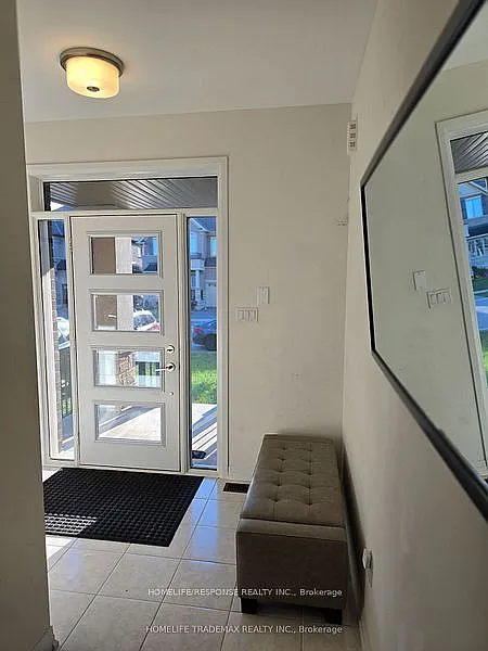 4 bed, $3,100 — Photo 2