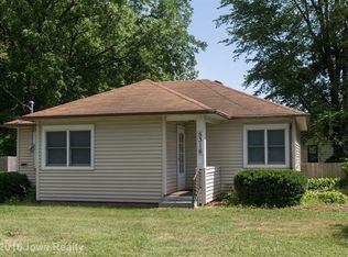 5316 Douglas Ave, Des Moines, IA 50310