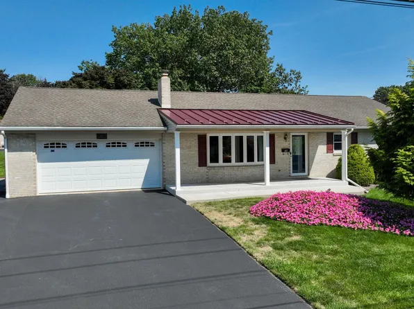 837 Martin Ave, Ephrata, PA 17522