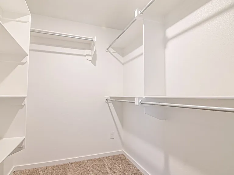2524 Outlaw Ct — Photo 11