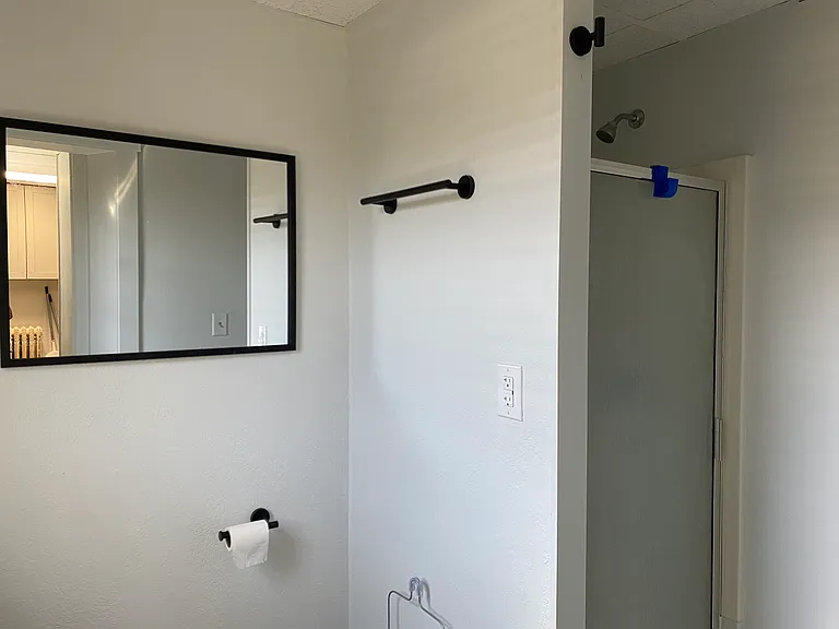 326 S Allen St #6 — Photo 11