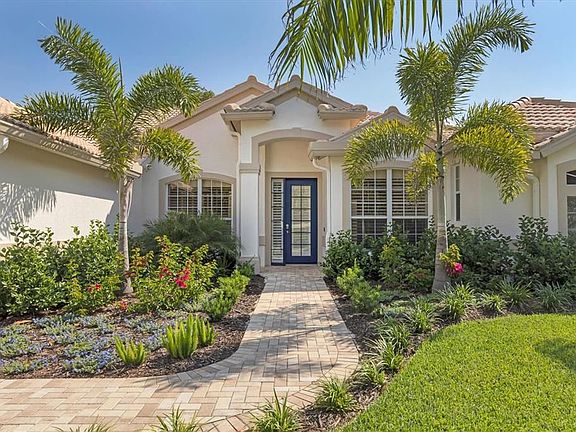 3rd image of 8501 Park Shore Ln