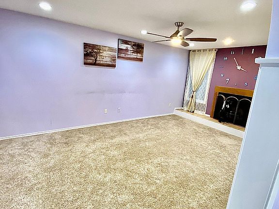 5th image of 19 Copper Beech Dr