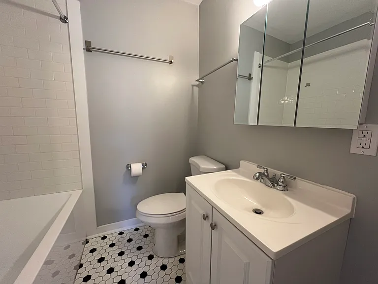 Shadyside Apartments — Photo 89