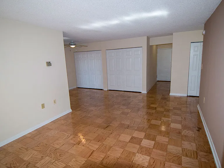 Steward Tower Apartments — Photo 44