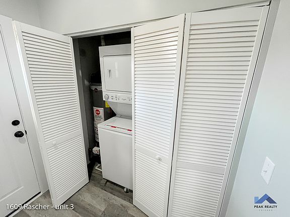 4th image of 5424 N Ashland Ave #5426-2F