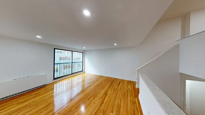 Rented by AZ REALTY NYC LLC | media 91