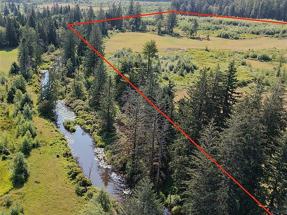 3rd image of 1845 Stowe Creek Rd