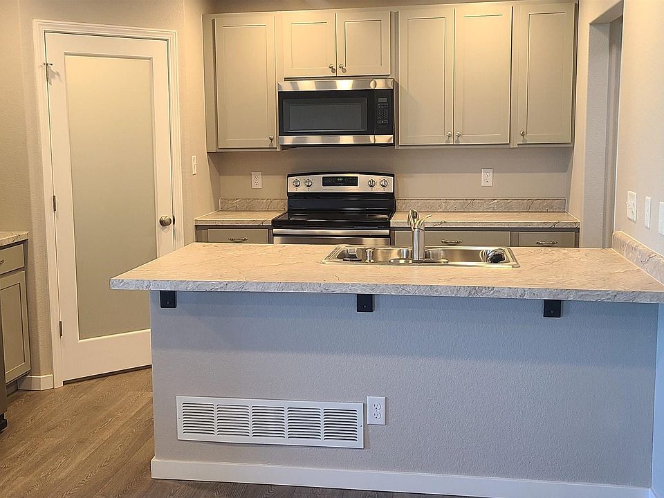 4521 Bobolink Ln Laramie, WY, 82070 Apartments for Rent Zillow