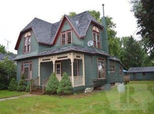 403 Richings St, Charles City, IA 50616