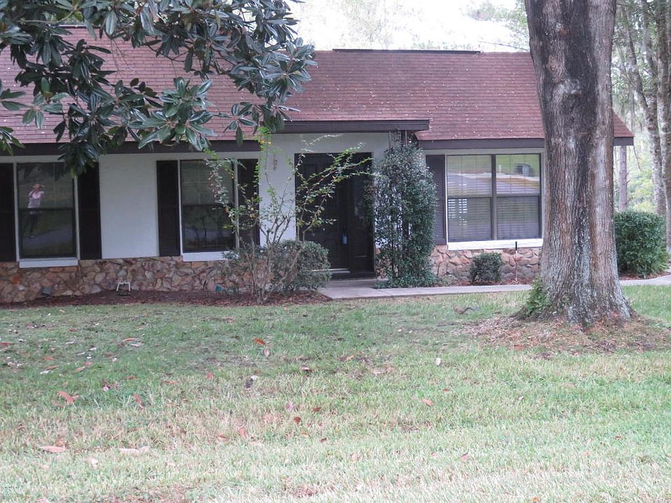 2nd image of 7371 NW 45th Ln