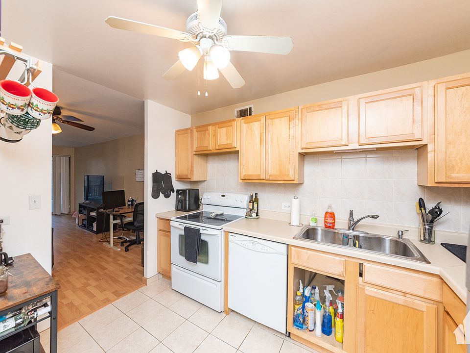 1st image of 2020 N Lincoln Park W APT 2D