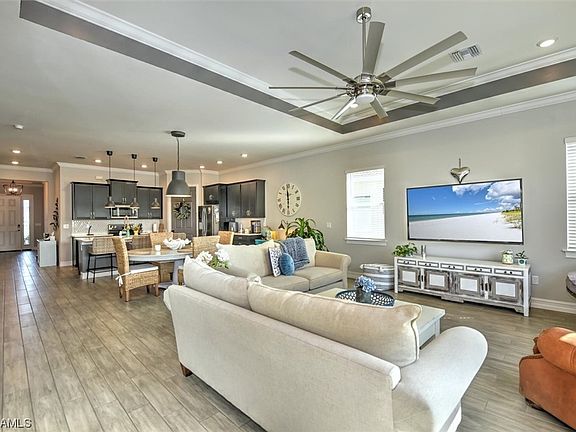 5th image of 3694 Avenida Del Vera