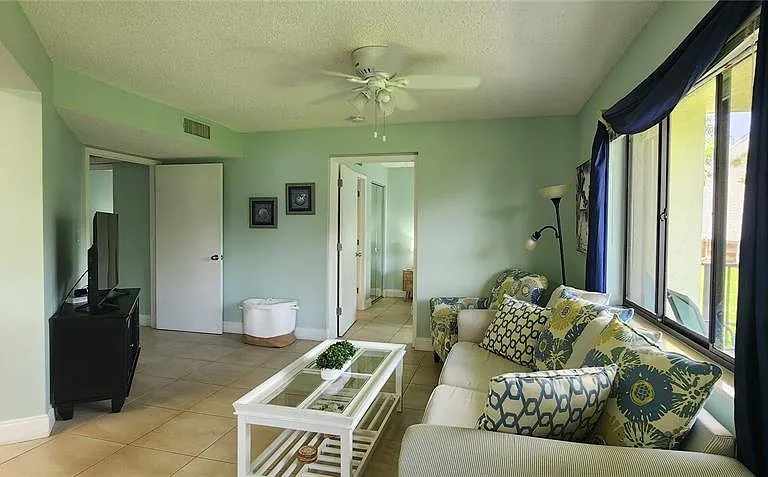 1515 Pinellas Bayway S #62 — Photo 27