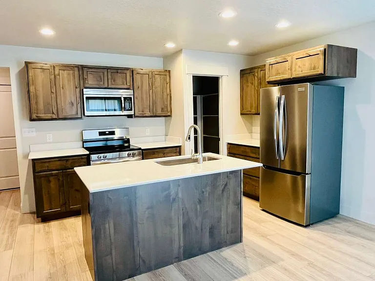 3923 S White Ash Dr — Photo 3