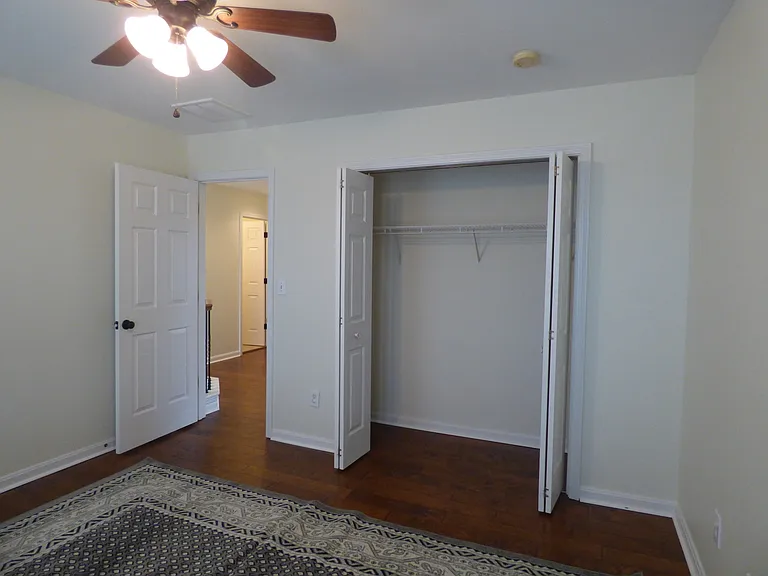 2205 Barrington Ln — Photo 36