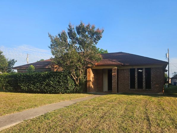 1402 Sheppard Ln