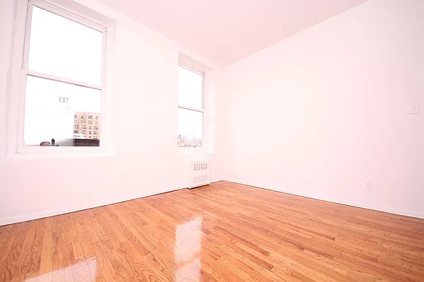 Rented by Waverly Realty Associates | media 2