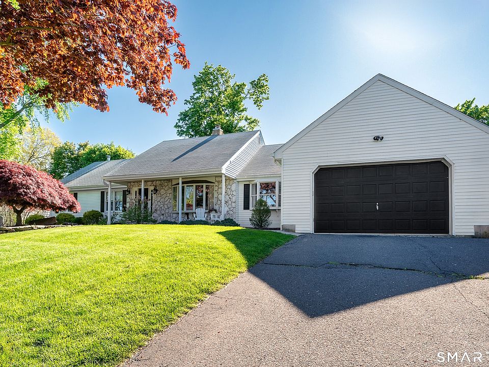 1st image of 76 Glenbrook Drive