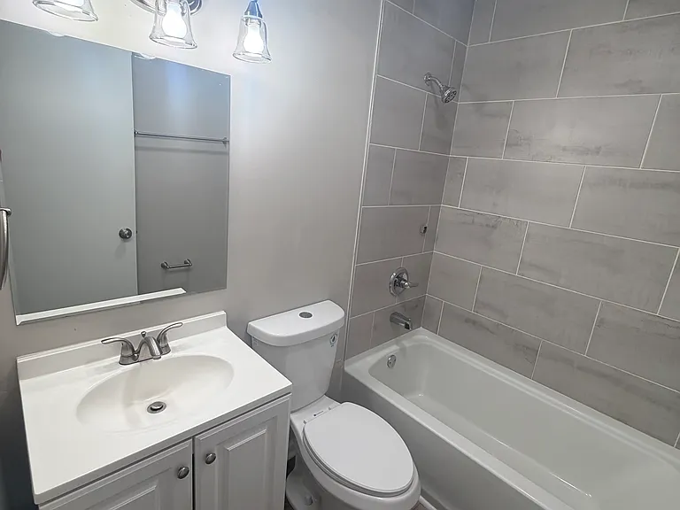 7200 Nathan Hale Way — Photo 12
