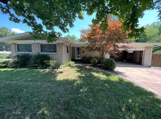 1980 S New Florissant Rd, Florissant, MO 63031