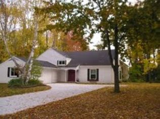 3415 Chasm Ln, Manitowoc, WI 54220