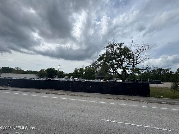 5th image of 5515/5517 SHAD Road