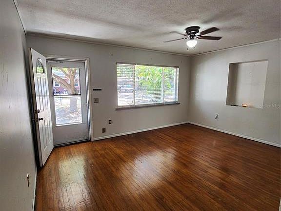 3rd image of 1608 Edna Ave