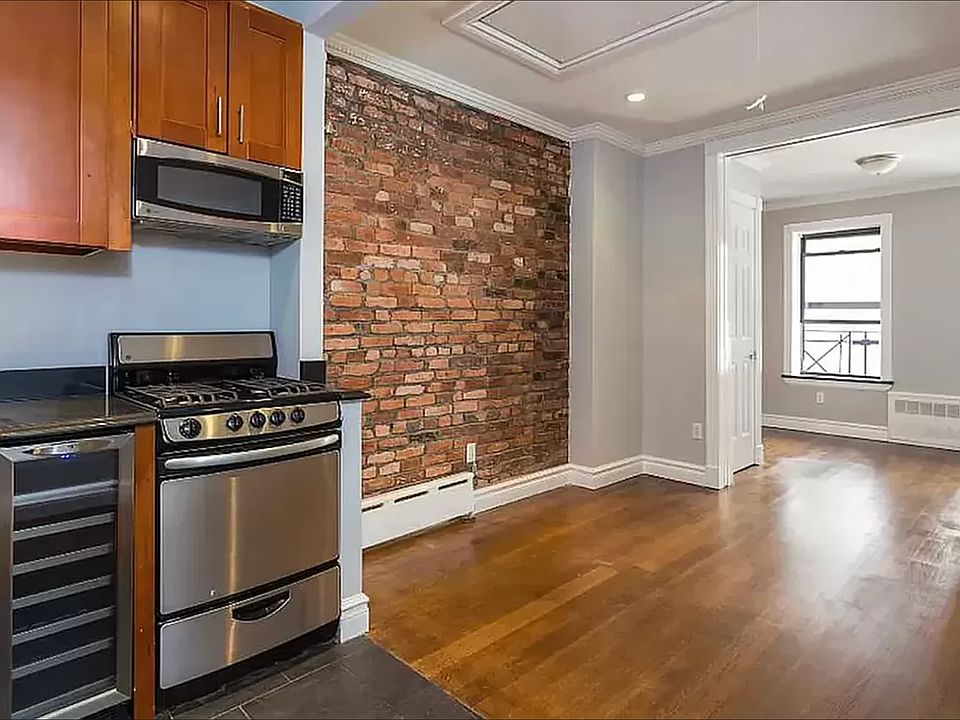 1st image of 1373 1st Ave APT 1