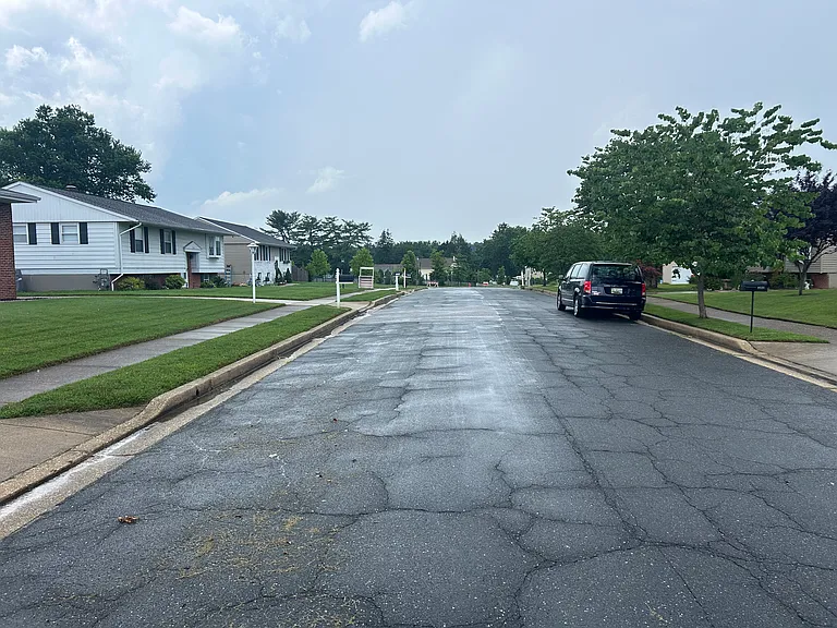 9522 Holiday Manor Rd — Photo 14