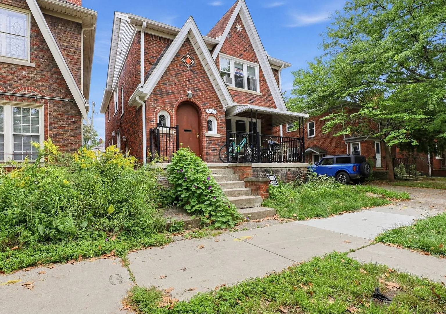 Charming 2BR Duplex in Grosse Pointe Park — Photo 2