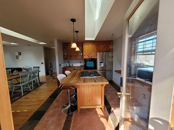 2nd image of 7210 N Haven Ave