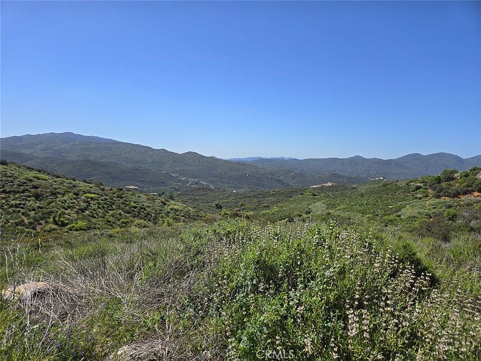 1st image of 2 Decker Canyon Ln