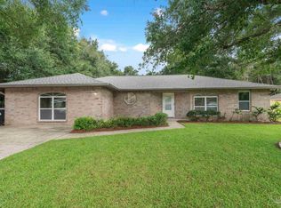 7448 Rustling Pines Dr, Milton, FL 32583