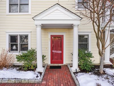 51 Forest Ave APT 67, Greenwich, CT, 06870
