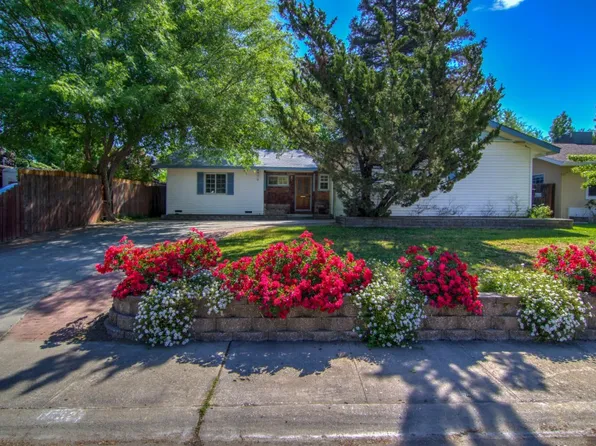 6652 Medora Dr, North Highlands, CA 95660