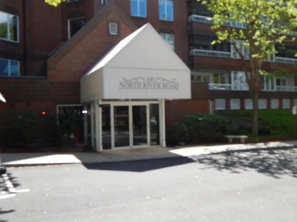 300 River Road #504, Manchester, NH 03104