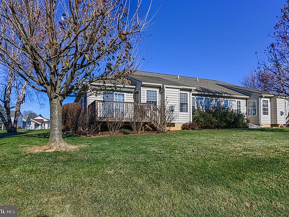 5th image of 402 Providence Dr
