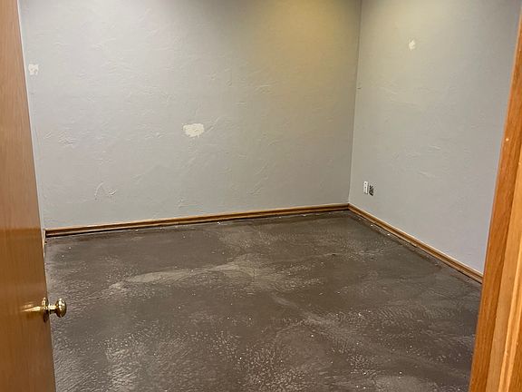 2nd image of 3206 Teakwood Ln #1