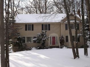 7193 Old Turnpike Rd, Trumbull, CT 06611