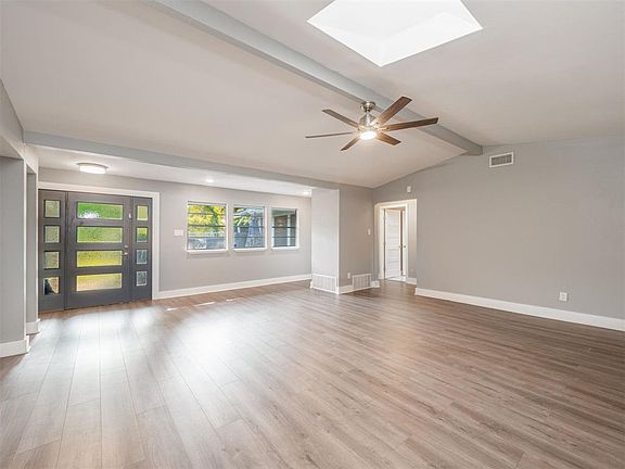 3rd image of 1829 Esquire Pl