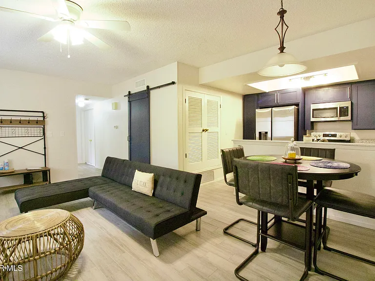 4614 N Stanton St #C17 — Photo 6