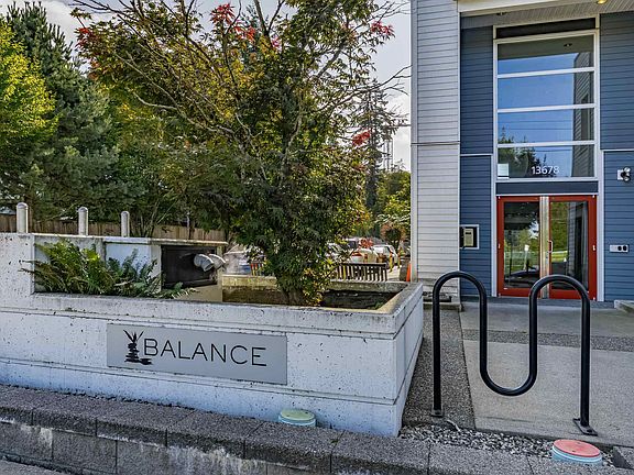 5th image of 13678 Grosvenor Rd #410
