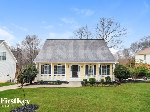 4025 Lofter Ct, Pfafftown, NC 27040