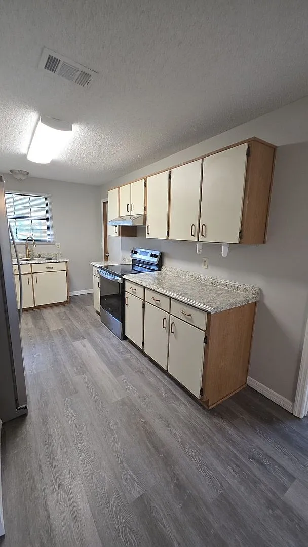 Palm Coast 4 Bedroom 2 Bath in the W Section — Photo 4