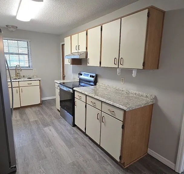 24 Wellside Ln — Photo 4